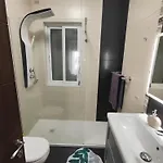 Modern And Spacious 3-bed Apartment, Steps From The Apartment *
